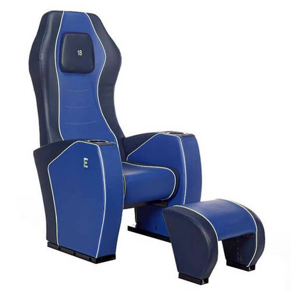 Siège à look sportif avec ligne aérienne renforcée et repose-pied assorti -  Como_0