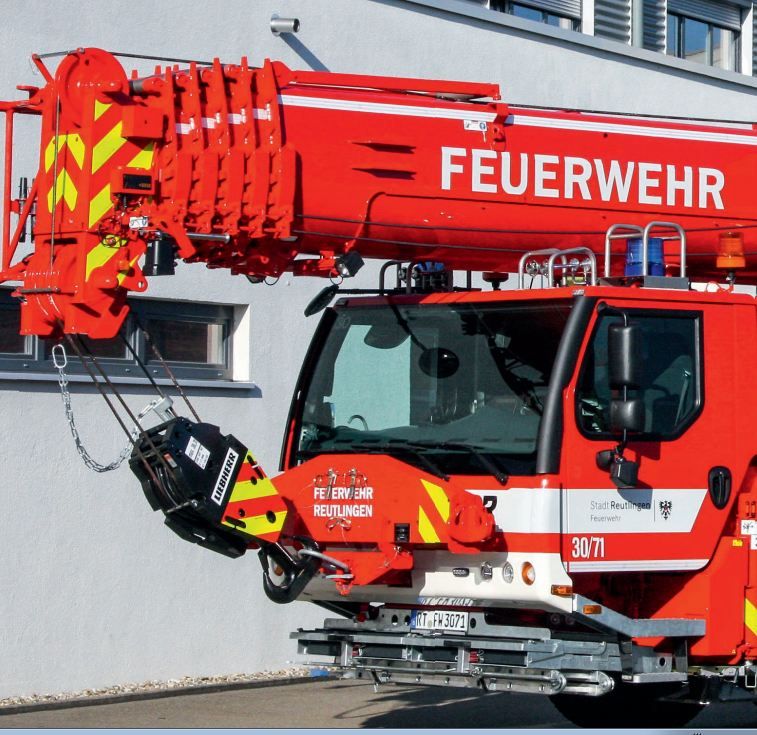 LTM 1070-4.2 grues automotrices - Liebherr - longueur de flèche télescopique 11 à 50 m - technologie moderne pour applications spéciales_0