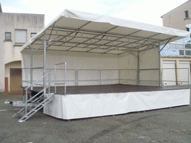 Scène mobile en aluminium - Modèle Solenzara - 45 m² - 1 pente - Conception légère et résistante_0