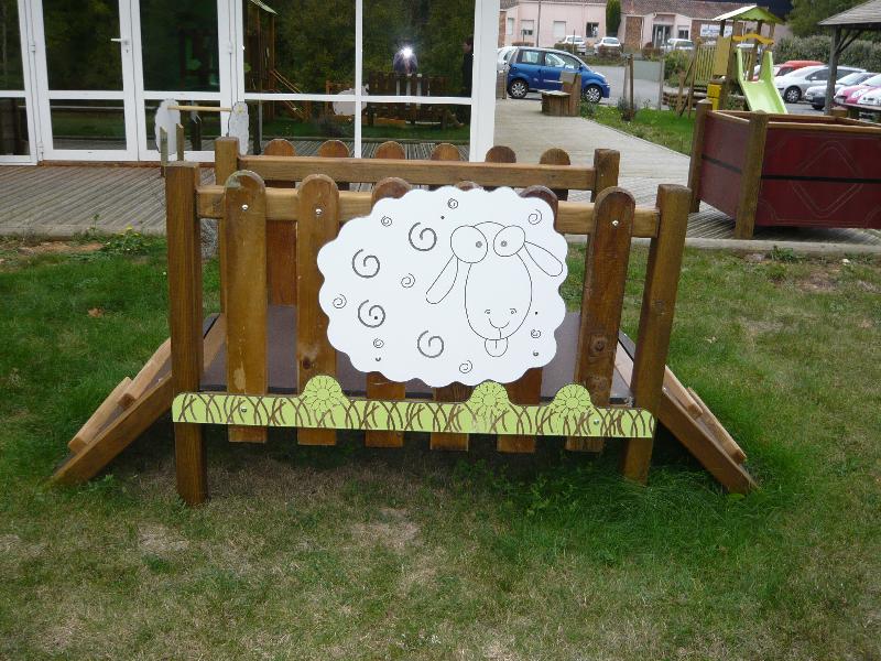 Jeu Le Pont - Parcours de santé pour enfants de 1 à 4 ans - Décor Mouton_0