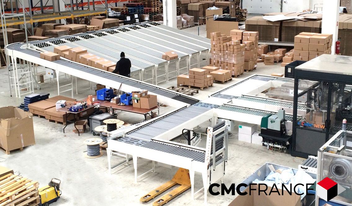 Convoyeur à rouleaux et à bandes - Fabrication et installation sur mesure - CMC France_0