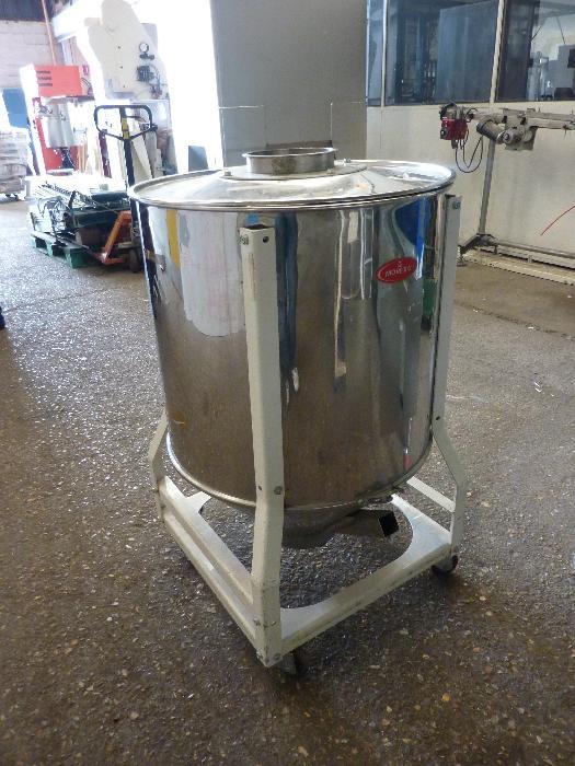 Cuve simple enveloppe Moreto 150 litres d'occasion - inox pour poudre - fond conique avec couvercle_0