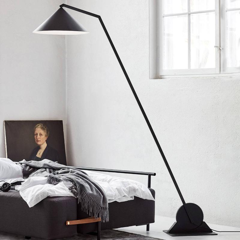 NORTHERN GEAR FLOOR - LAMPADAIRE NOIR MAT
