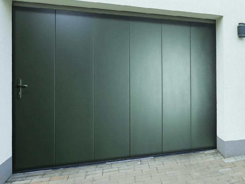 Porte de Garage Coulissante Manuelle Panneaux Isolants Acier 40 mm Contemporaine Avec Cadre Sur Mesure Référence: Porte Coulissante Manuelle_0
