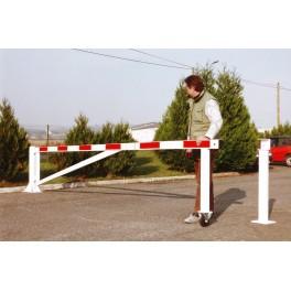 Barrière tournante très grande longueur 6 mètres - Ref 8203160 - Acier avec finition laqué blanc et bandes réfléchissantes_0