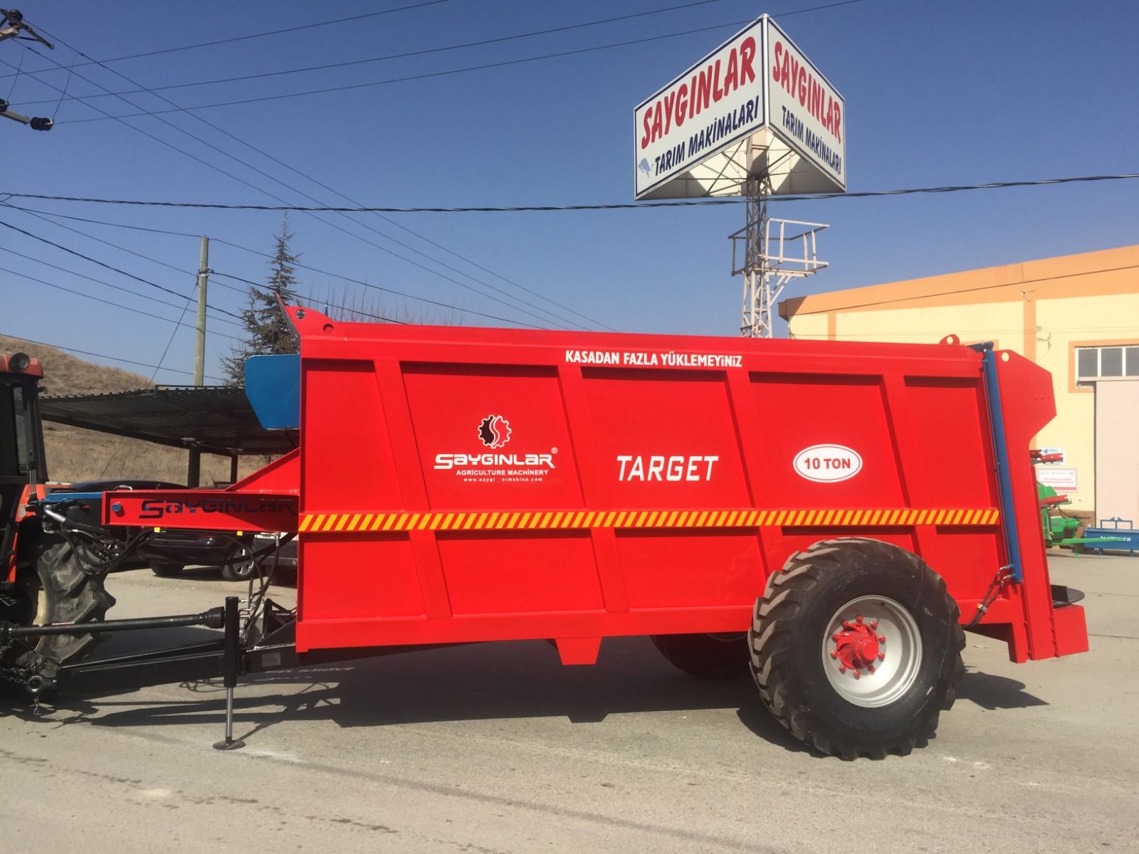 Épandeur à fumier 10 tonnes (target)_0