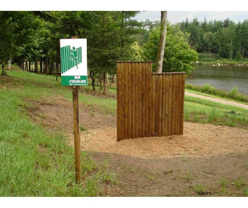 Mur d'escalade en bois pour parcours de santé - MRESCBSPS-CI01_0