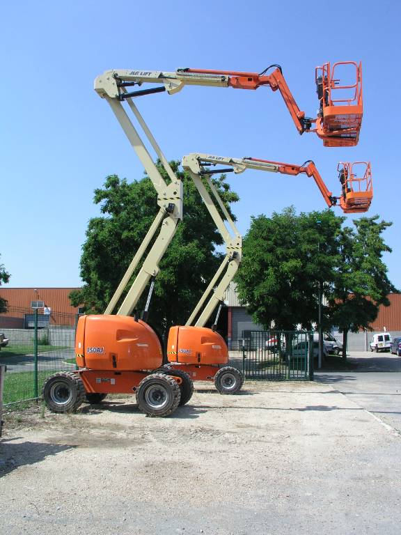 Nacelle automotrice diesel JLG 450 AJ - Hauteur de travail 15,50 m - Déport 7,90 m - Moteur Deutz 35 kW_0