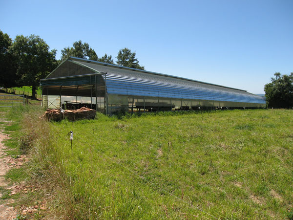 Tente de stockage fermé / structure fixe / porte_0