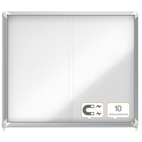 VITRINE D'AFFICHAGE INTERIEURE NOBO PREMIUM - PORTES COULISSANTES - FOND MAGNETIQUE - 15 X A4 - BLANC