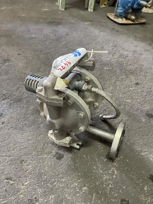 Pompe pneumatique à double membrane aodd versa-matic e5 d'occasion - référence                        :                         c9474_0