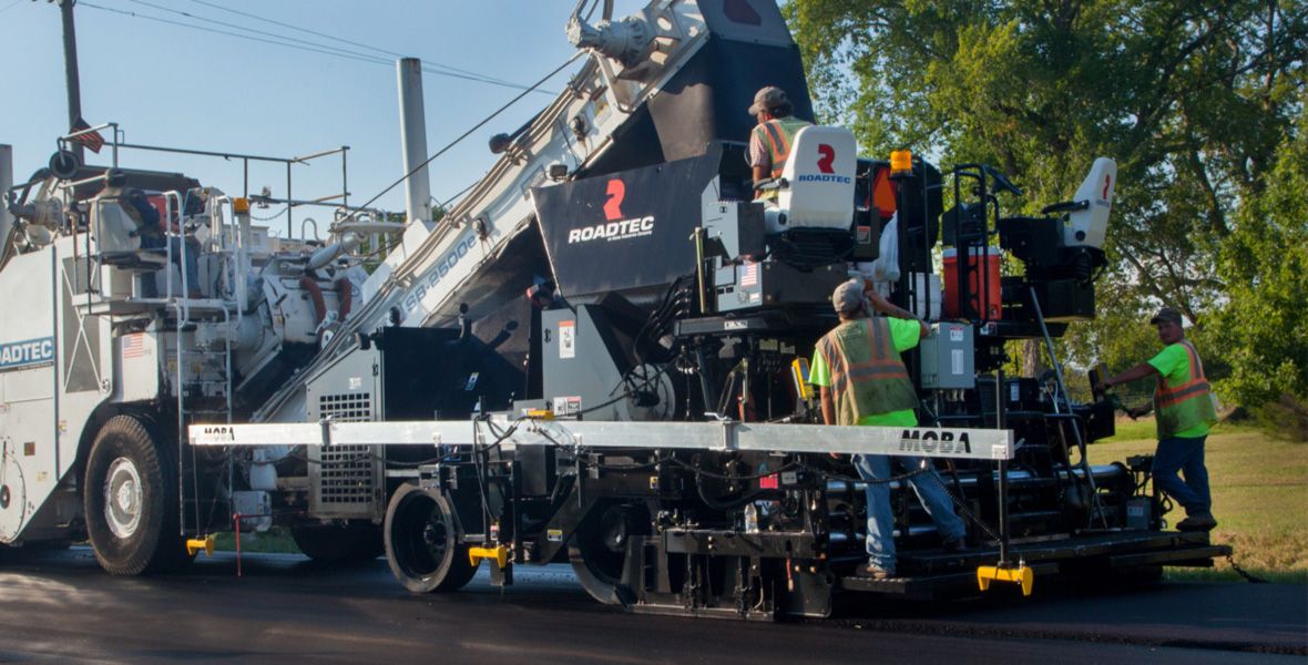 SP-100E Finisseur Stealth Paver - Alimentation par gravité avec faible maintenance_0