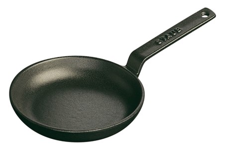 MINI-POÊLETTE EN FONTE POUR LA TABLE NOIR STAUB 12 CM