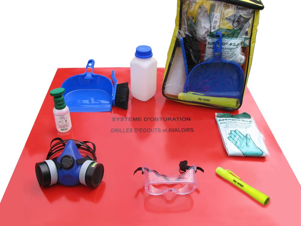 Kit ADR complet avec sacoche - Référence KCADRC311 - Prévention des déversements de produits polluants_0