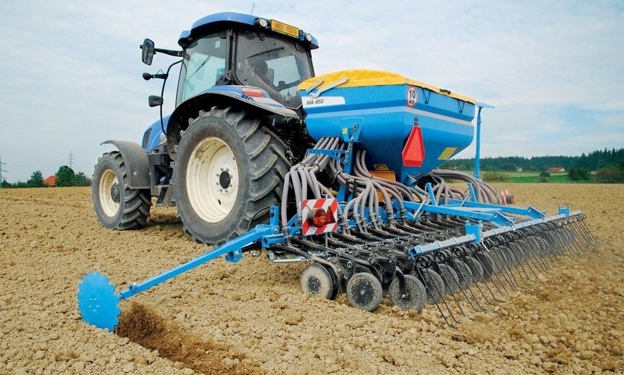 Monsun MA - Semoir agricole Farmet a.s - Largeur de travail 3 à 4,5 m - Modèles Monsun MA 300 à Monsun MA 450_0