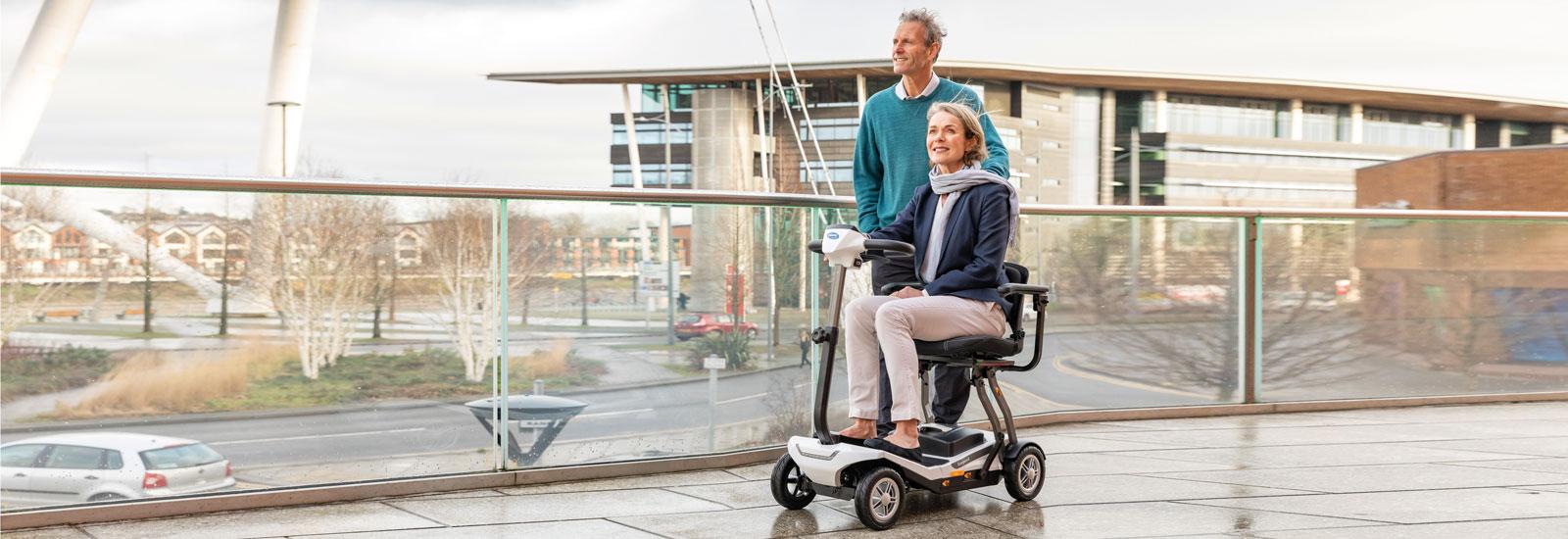 Scooter senior invacare scorpius a - pliable_1