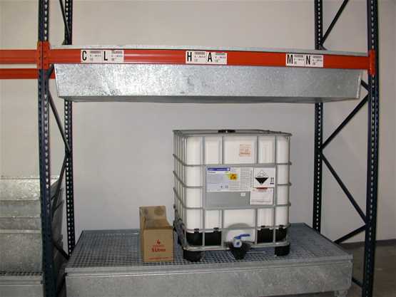 Bac de rétention 660 litres pour racks de stockage - MCC660-C - capacité 660L, pour 4 fûts de 220L_0