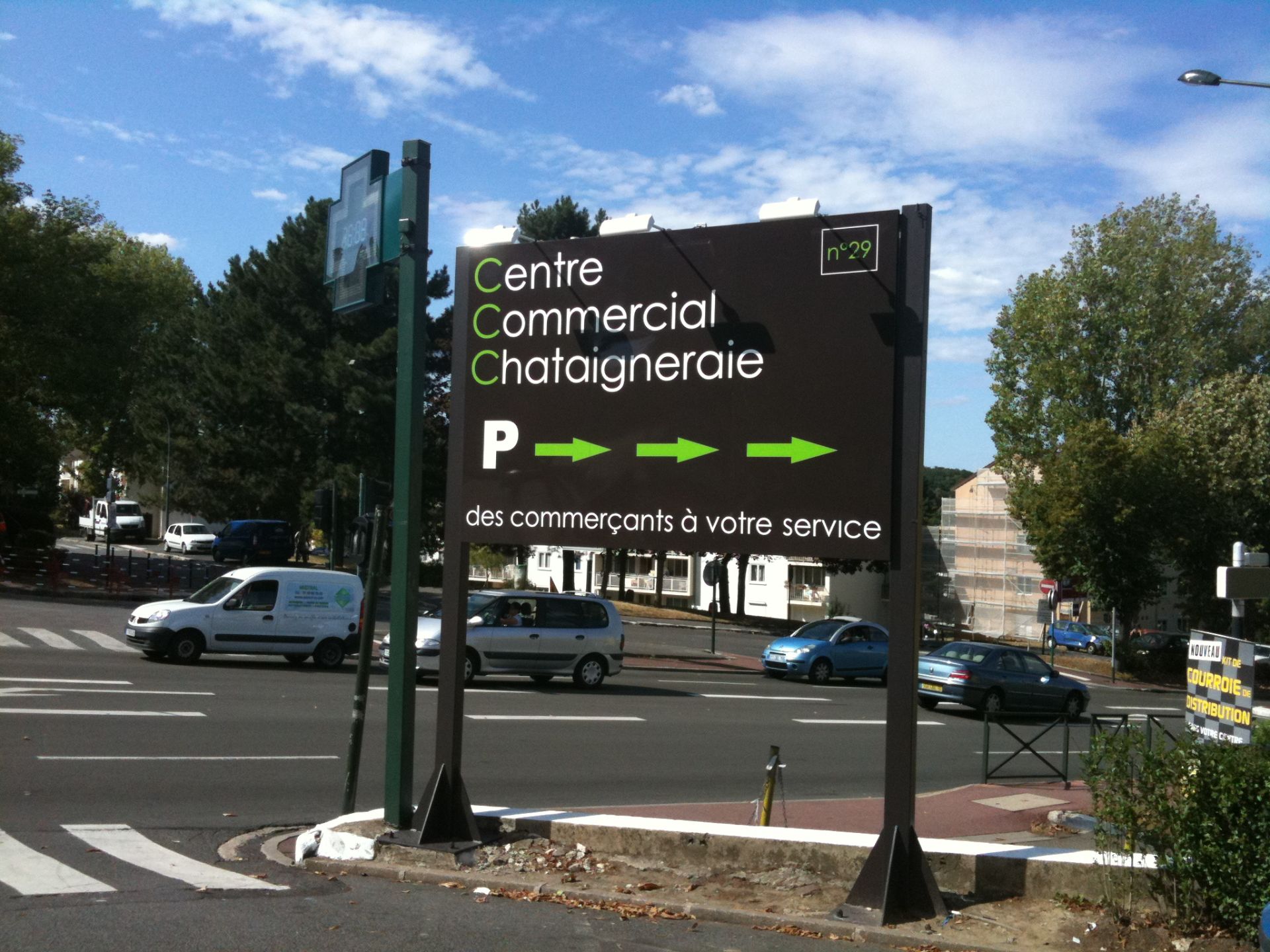 Tablette et totem - Fabrication et installation de signalétique, enseignes et totems personnalisés_1