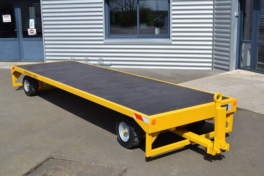 Remorque industrielle 10 tonnes - dimensions 400 x 2,00 m - 1 ou 2 essieux directeurs_0