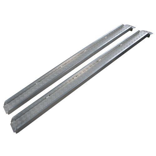RAMPE CHARGEMENT FORCE 600 KG LONGUEUR 2.5M H AUTEUR 550/700