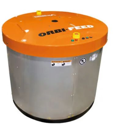 Robot repousse-fourrage Orbi-Feed - alimentation et stimulation quotidienne des vaches avec système rotatif et détection d'objets_0