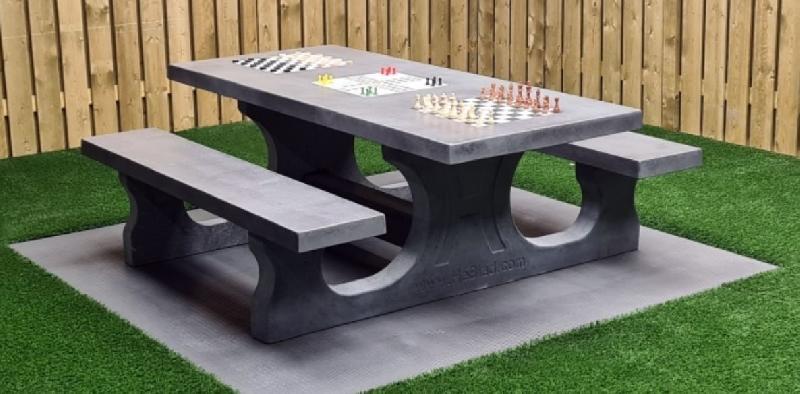 Table multi-jeux en béton anthracite - Échecs, dames, Ludo - Ensemble pique-nique_0