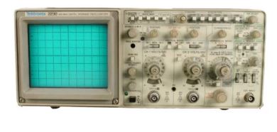2230 - Oscilloscope numérique Tektronix - 100 MHz - 2 canaux - Taux d'échantillonnage 20 MS/s_0