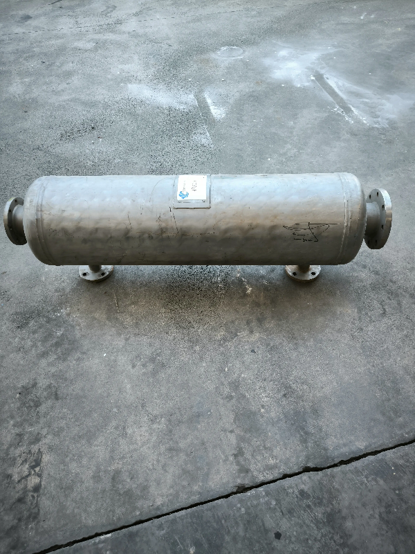 Échangeur tubulaire en acier inoxydable 10,5 m2 - Référence C13604_0