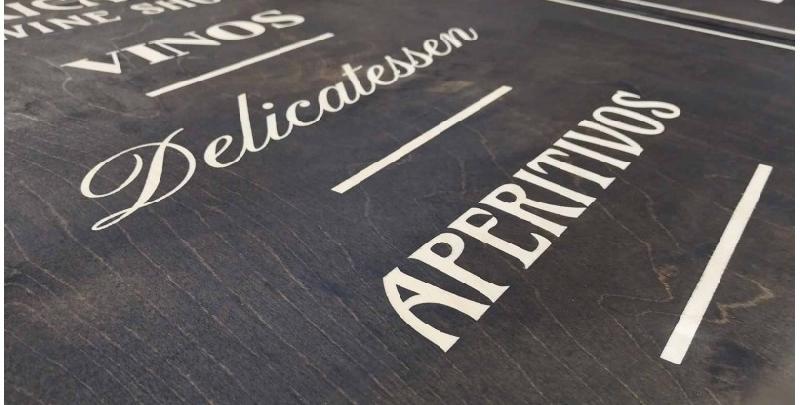 Panneau d'enseigne en bois vintage - style rétro sans lumière_0