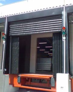 Sas d'étanchéité gonflable PowerShelter 407 - fermeture hermétique pour quais de chargement et déchargement divers_0