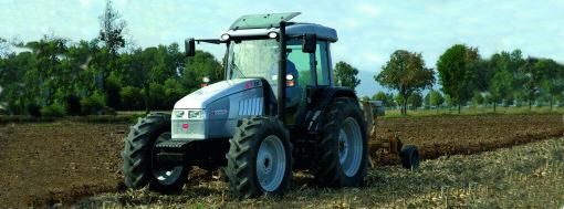 Tracteur agricole puissant - xt 115-130_0