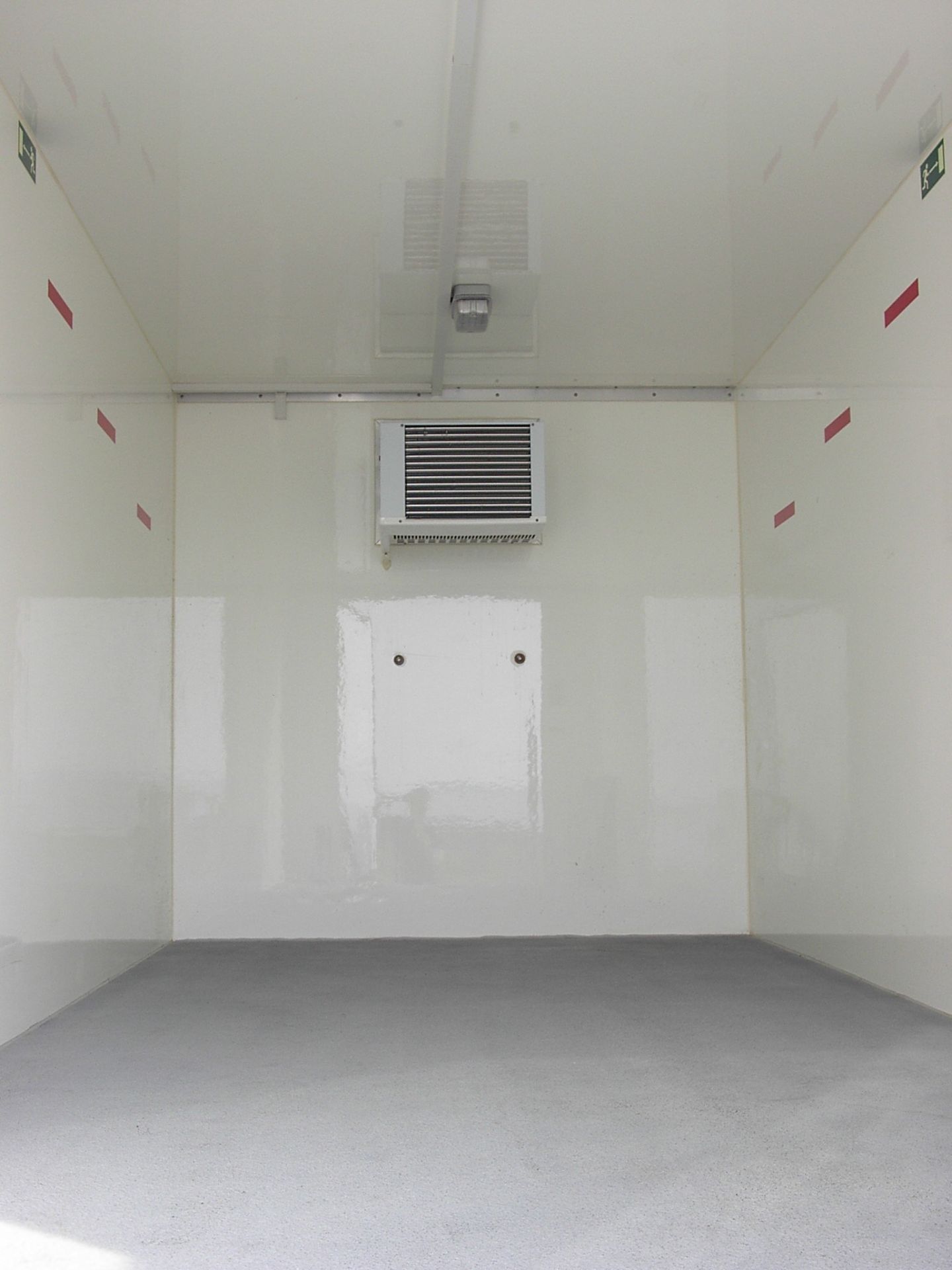 Conteneur frigorifique Ecostore - dimensions compactes - équivalents 20 et 40 pieds_1