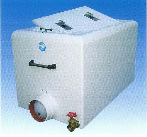 Cuve de transport Linn 1400 litres en polyester - Robinet laiton 2
