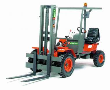 Chariot frontal C 11 M Ausa - capacité 1300 kg, traction 4x2, moteur 16,4 kW_0