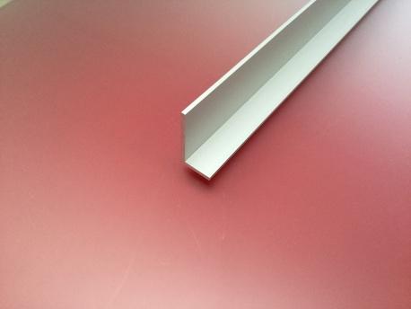 Cornière de protection 20x10 mm - Épaisseur 2 mm - Longueur 100 à 4000 mm - Noir ou Blanc thermolaqué_0