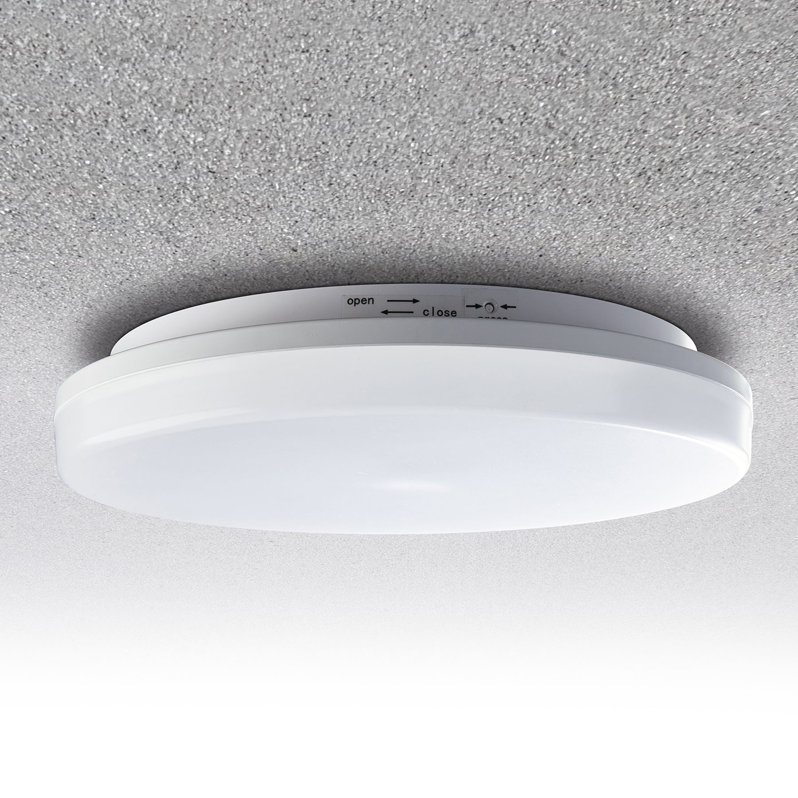 HEITRONIC PLAFONNIER LED PRONTO, ANGULAIRE, DÉTECTEUR