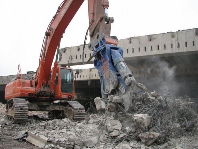 Pince de demolition hc pelles 2 à 165 tonnes_1