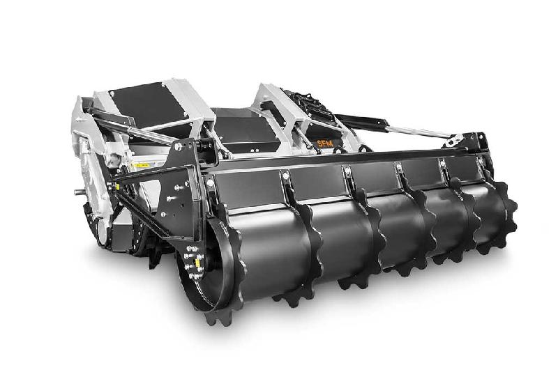 Broyeurs à transmission mécanique multifonctions pour tracteurs SFM - 160 à 300 ch, rotor à marteaux fixes_0