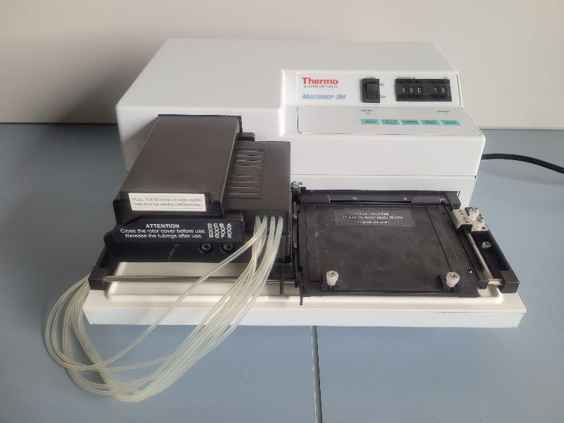 Distributeur de microplaques Thermo Scientific Multidrop 832_0