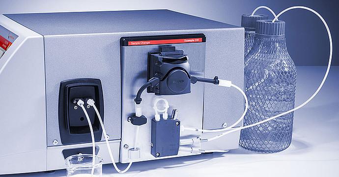 Passeur d'échantillons - Xsample 330 avec pompe péristaltique et nettoyage automatique_0