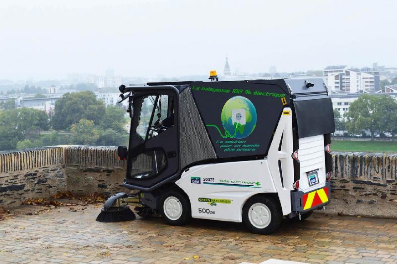 Balayeuse compacte Green Machines 500 ZE (GM5) électrique pour nettoyage de voirie écologique - Batterie lithium-ion - Conception novatrice_0