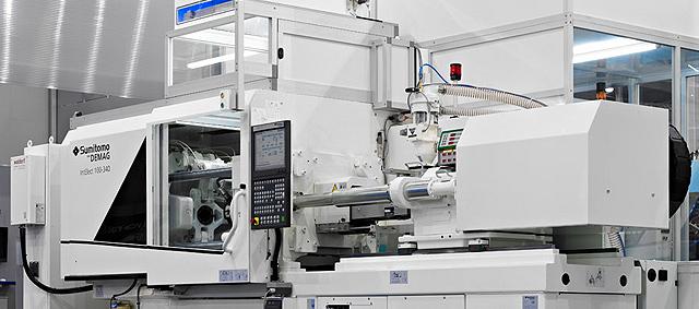 Presse à injection Demag
