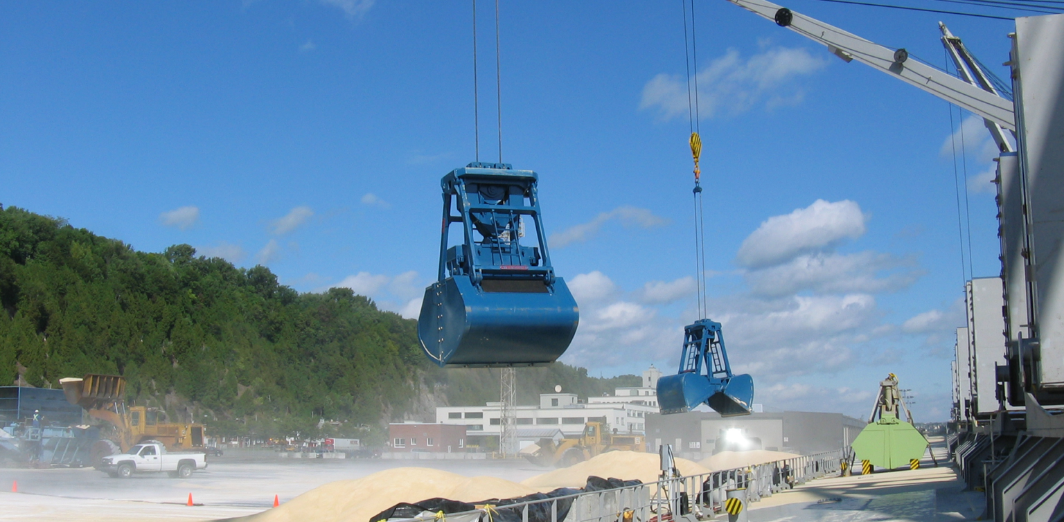 Benne et grappin électrohydraulique - Capacité 2 à 50 tonnes et volume allant de 0.5 à 30m³_0