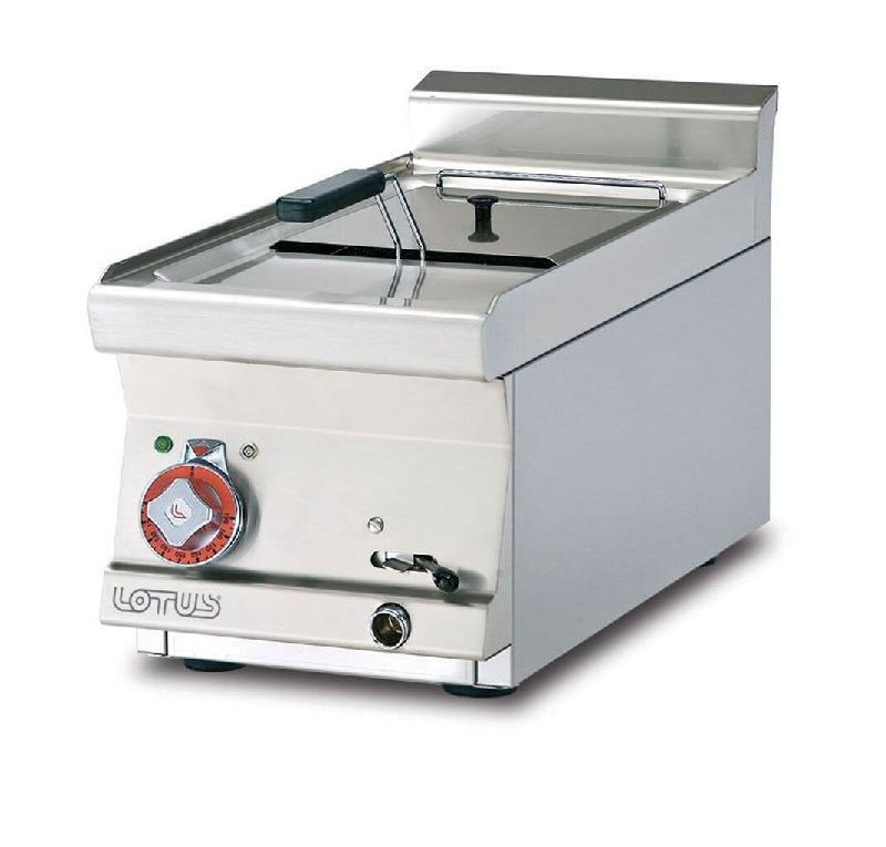 Redcook Friteuse électrique monophasée avec cuve lt.10 cm 22x35x23h avec filtre et couvercle 30x60 h28 Modèle F10T-63EM - 2281_0