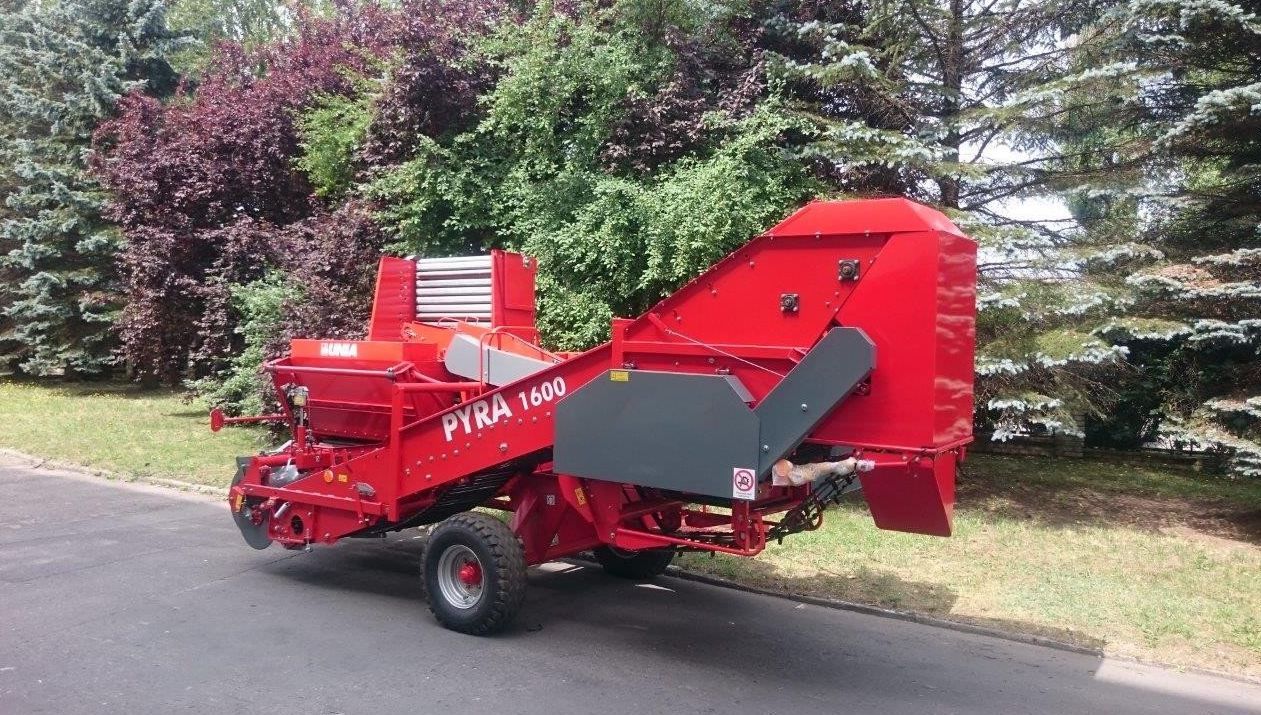 Arracheuse-chargeuse pour la récolte des pommes de terre et des légumes pyra 1600 - unia - largeur de travail 0.75 m - rendement 0.16 ha/h_1