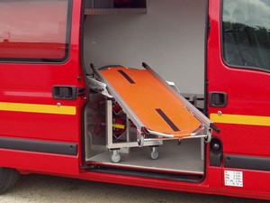 Vehicule incendie avec recueil de blessé_0