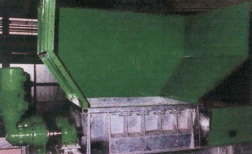 Broyeur granulateur rotor - type AB avec rotor à vis épaisse et couteaux mobiles_0