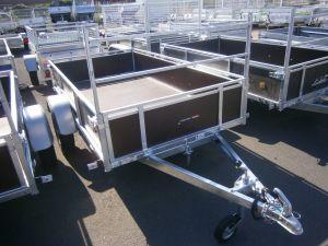 Remorque utilitaire 251x133x40 cm - 1 essieu - bois antidérapant - PTAC 500 kg_0