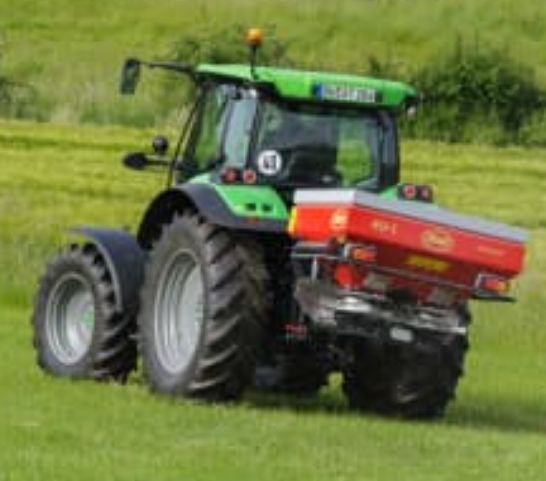 Rotaflow RO-C Distributeur d'engrais - Vicon - Compact avec capacité 700 à 1400 L et épandage jusqu'à 21 mètres_1