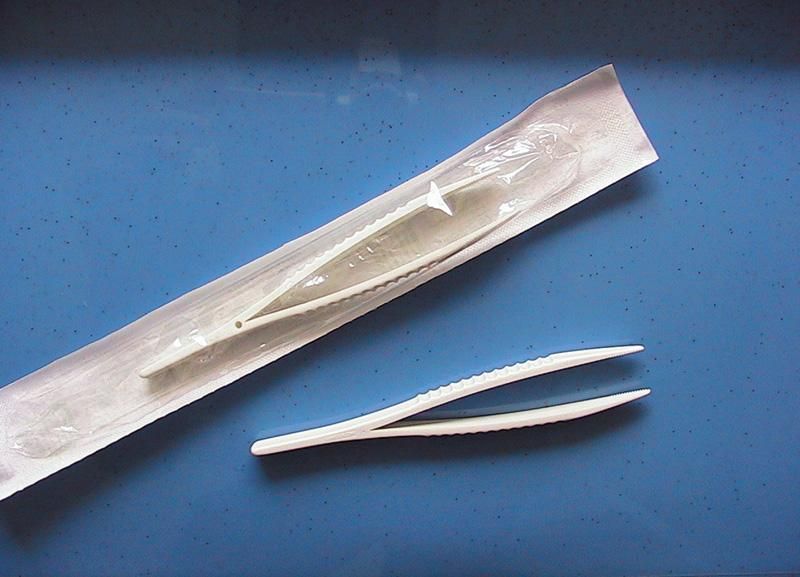 Pince stérile en plastique renforcé - Matériel de laboratoire